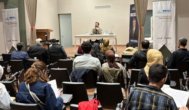 Emin Gürdamur Kahramanmaraş’ta Edebiyatseverlerle Buluştu