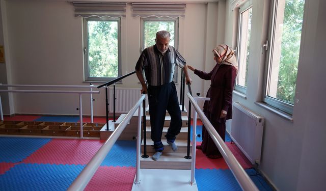 Kahramanmaraş'ta Yaşlılara Ücretsiz Sağlık ve Rehabilitasyon Hizmeti
