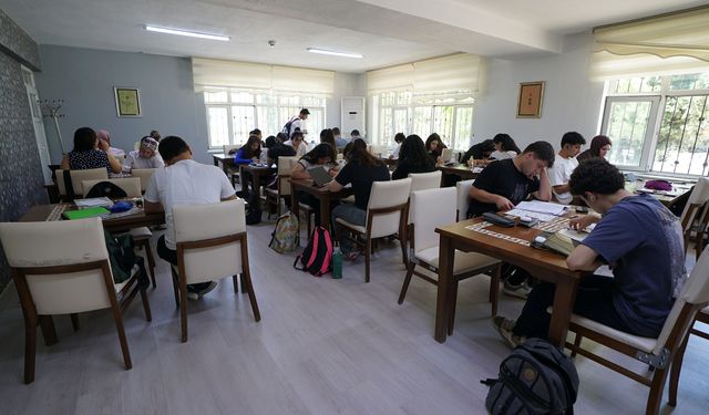 YKS Öncesi Kahramanmaraş’ta Öğrencilere Moral ve Destek