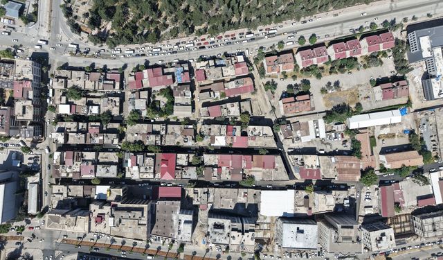 Kahramanmaraş’ta Bir Mahalle Daha Sıcak Asfaltla Buluşuyor
