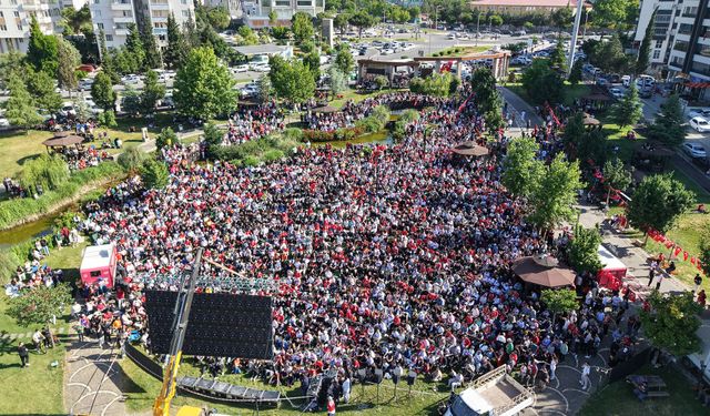 Kahramanmaraş'ta Dünya Kupası Coşkusu! Millet Bahçesi Dolup Taştı