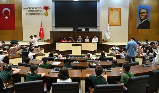 Kahramanmaraş’ta Çocukların Sesi Büyükşehir’de Yankılandı