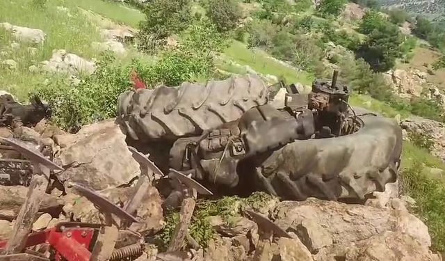 Kahramanmaraş’ta Traktör Uçuruma Yuvarlandı! Sürücü Atlayarak Kurtuldu