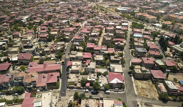 Kahramanmaraş'ta Asfalt Seferberliği Sokak Sokak Devam Ediyor