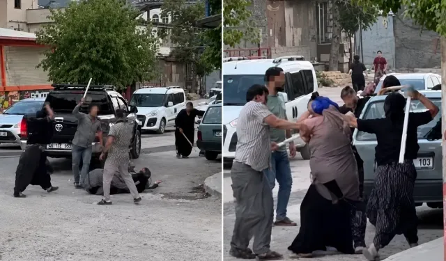 Kahramanmaraş'ta Kadınlar Sokakta Birbirine Girdi! Sopalı Kavga Hastanede Bitti