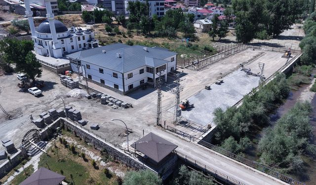 Elbistan'a Yeni Yatırım! Karahasanuşağı Mahallesi'nde Sosyal Tesis Çevresi Yenileniyor