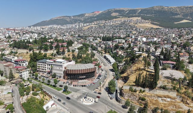 Kahramanmaraş’ta Nursultan Nazarbayev Bulvarı Baştan Sona Yenileniyor