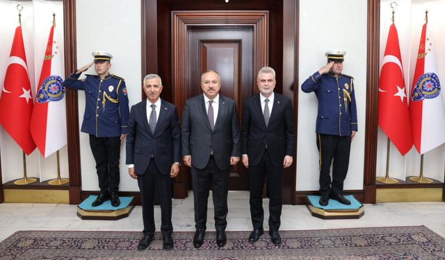 Kahramanmaraş İçin Ankara Mesaisi! Emniyet ve AFAD'da Önemli Görüşmeler