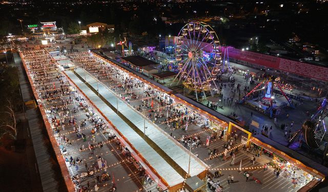 Kahramanmaraş Ağustos Fuarı’nda Aileler Yarıştı, Yeşilçam Nostaljisi Yaşandı