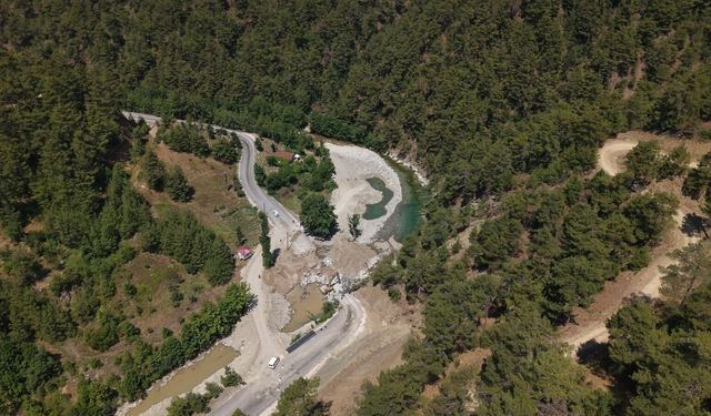 Kahramanmaraş'ta 53 Yıllık Köprü Yıkılıyor! Yerine Modern Köprü Geliyor