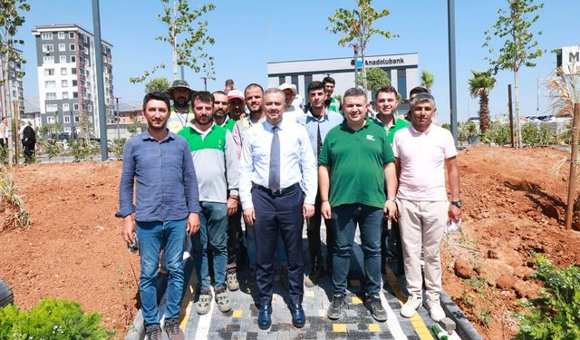 Başkan Hanifi Toptaş'tan Park Mesaisi! Onikişubat'ta Yeni Yaşam Alanları Yükseliyor