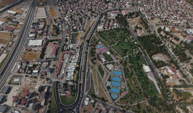 Kahramanmaraş’ta doğu ile batıyı bağlayan bulvar baştan sona yenileniyor