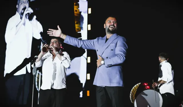 Kahramanmaraş’ta Alişan rüzgârı: Binlerce kişi şarkılara eşlik etti