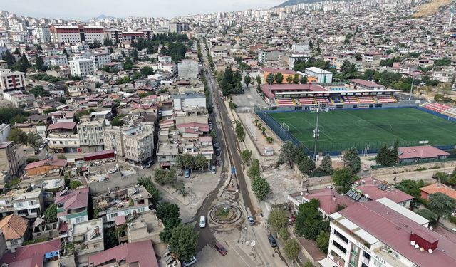 Kahramanmaraş’ta bir bulvar daha sil baştan yenileniyor