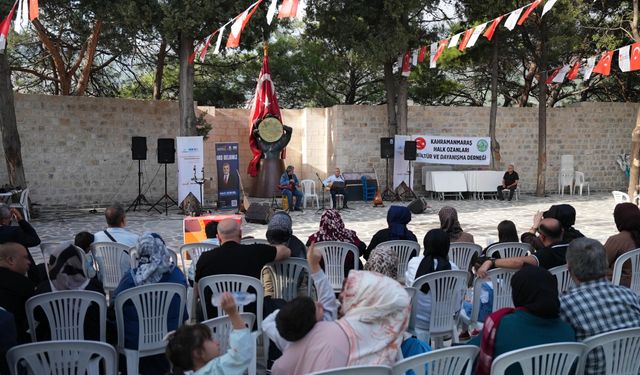 Kahramanmaraş Kalesi’nde Âşıklar Atışması: Halk Ozanları Geleneği Yaşattı