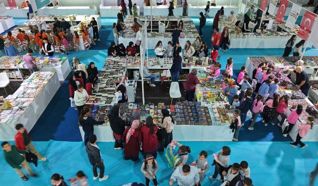 Kahramanmaraş Kitap Fuarı 16 Ekim’de Kapılarını Açıyor: 400 Yazar Geliyor
