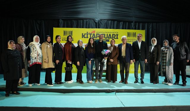 Kahramanmaraş Kitap Fuarı'nda Yazar Salih Zengin'den Ailelere Kritik Okuma Uyarısı!