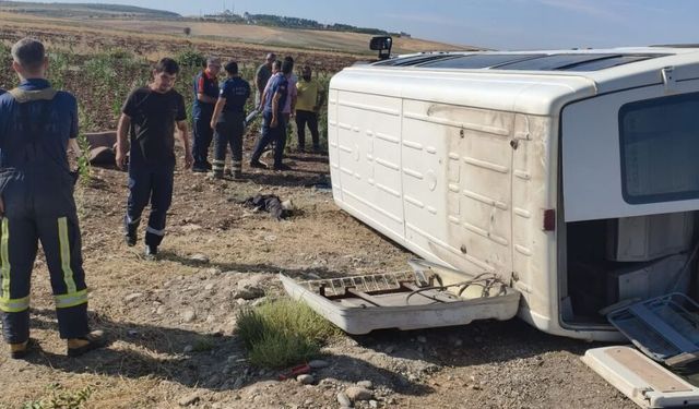 Adıyaman’da tütün işçilerini taşıyan minibüs devrildi: 12 kişi yaralandı