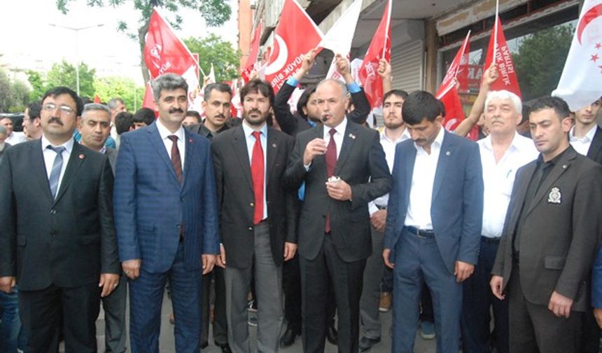 Milli İttifak'tan Sevgi Yürüyüşü