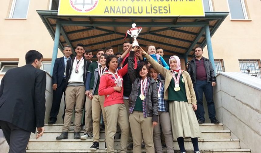 Fatih Çok Programlı Anadolu Lisesi'nden Büyük Başarı