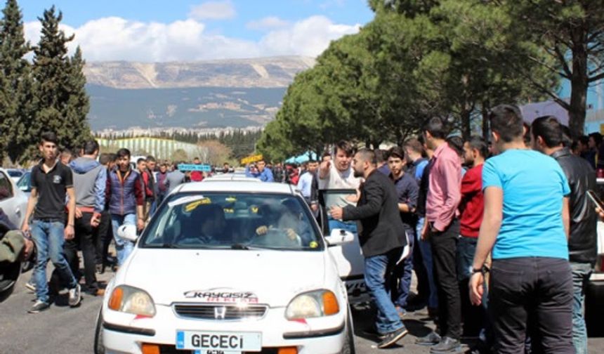 Modifiye tutkunları Kahramanmaraş'ta buluştu