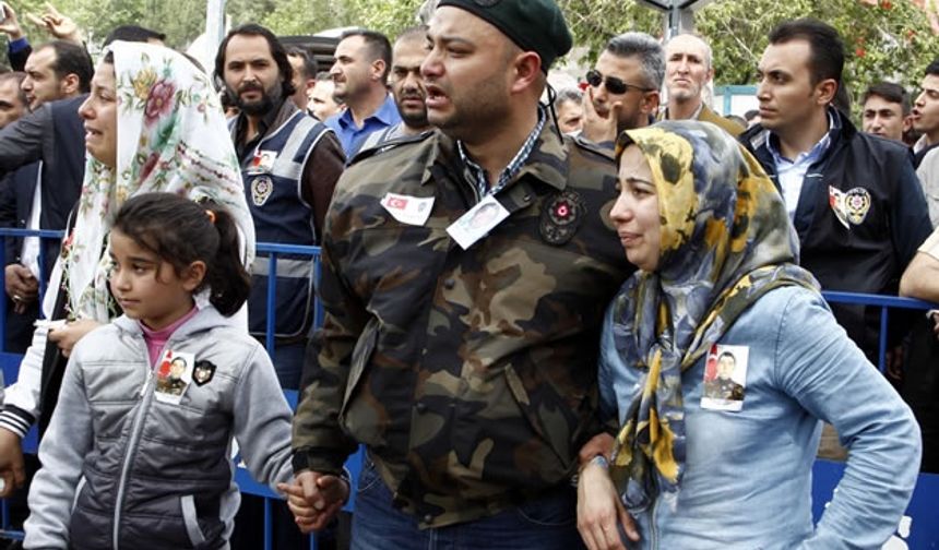 Şehit özel harekatçı Serkan Yılmaz Kahramanmaraş'ta son yolculuğuna uğurlandı