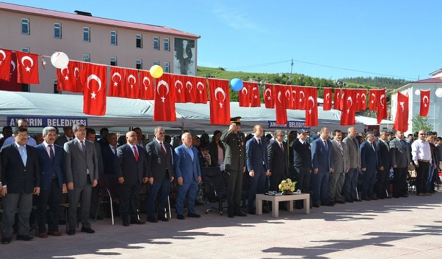 23 Nisan Ulusal Egemenlik ve Çocuk Bayramı