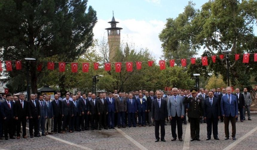 Şair Karakoç'un isminin verildiği ilkokul açıldı