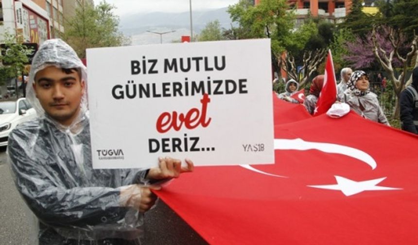 TÜGVA'dan "Türkiye için evet" yürüyüşü