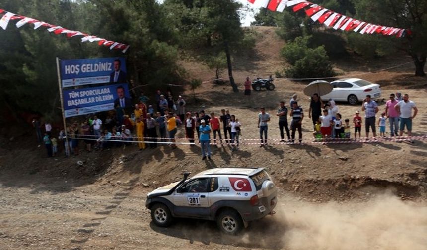 Off-road tutkunları Kahramanmaraş'ta yarıştı