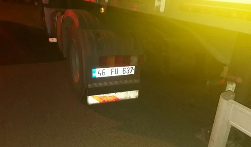 Kahramanmaraş'ta Hal kavşağında trafik kazası - 2 Ölü!