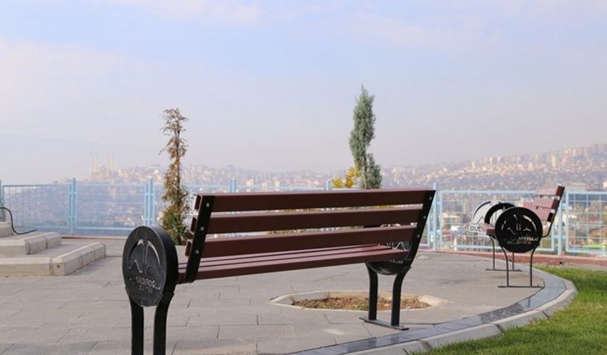 Kahramanmaraş Dulkadiroğlu Belediyesi ilçeyi park ve bahçeyle donatıyor