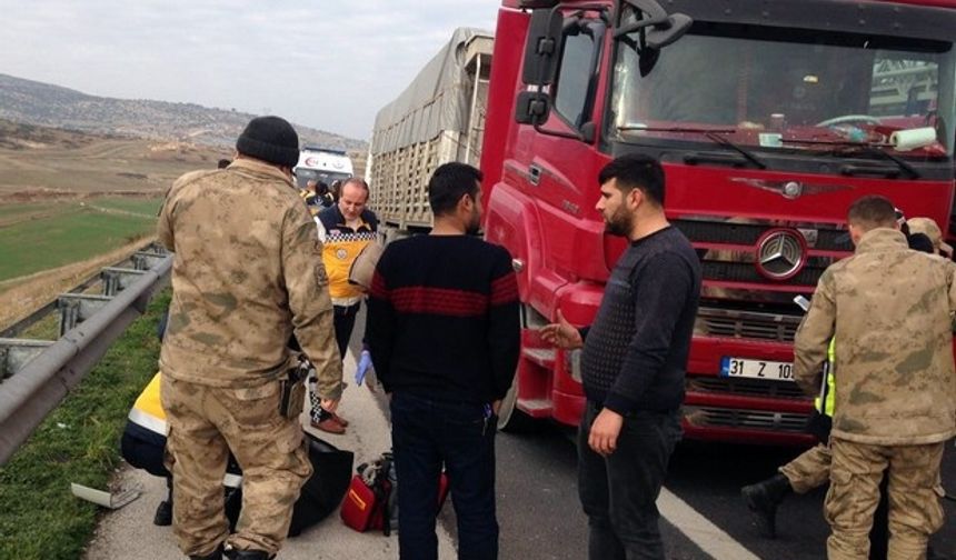 Kahramanmaraş Gaziantep Karayolunda Feci Kaza! 1 Ölü 3 Yaralı