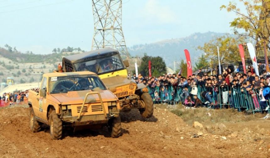 Akdeniz Off-Road Kupası Finali Kahramanmaraş'ta yapıldı.