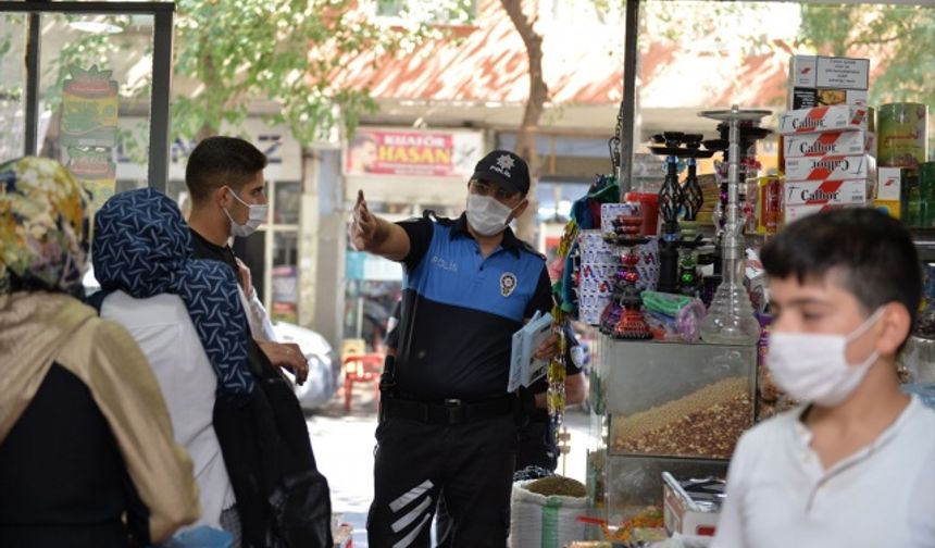 Kahramanmaraş'ta polis ekipleri tarafından koronavirüs denetimi!