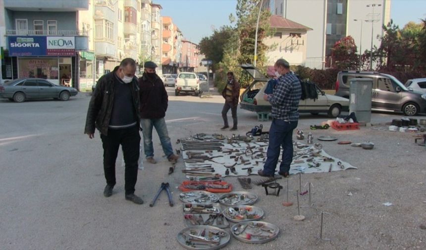 Kahramanmaraş'ta eski eşya pazarı açıldı!