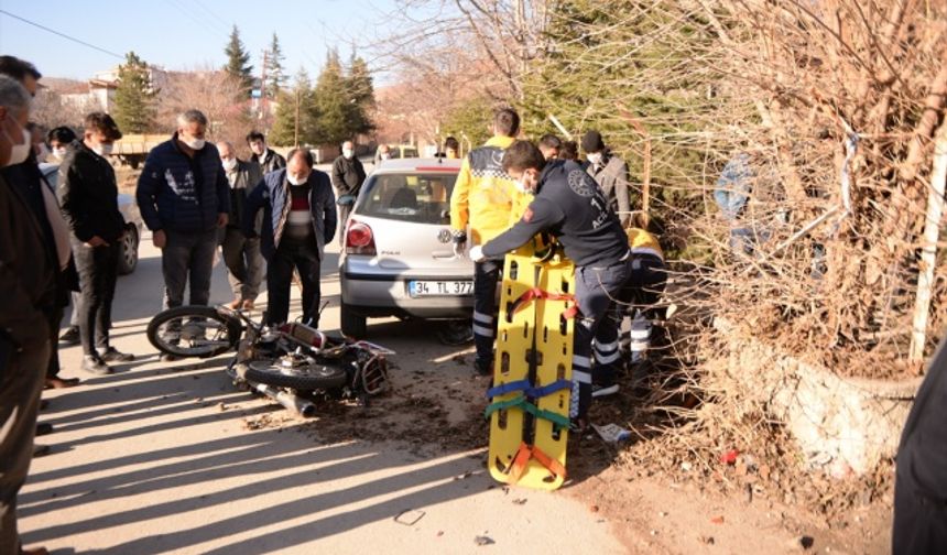 Kahramanmaraş'ta otomobil ile motosiklet çarpışması sonucu 1 kişi ağır yaralandı!