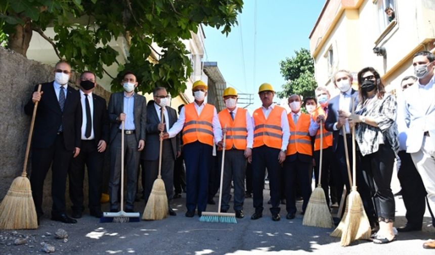 Kahramanmaraş'taki Germanicia Antik Kenti'nin yanındaki parsellerin yıkımına başlandı