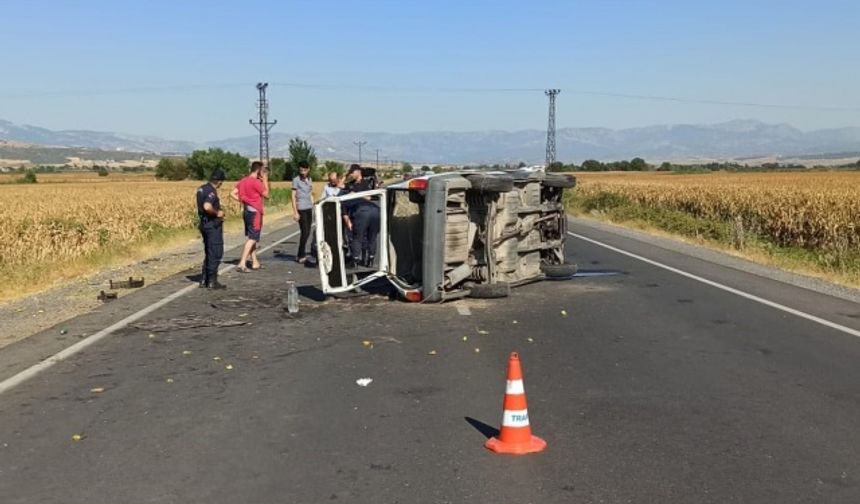 Kahramanmaraş’ta otomobil takla attı: 2 yaralı