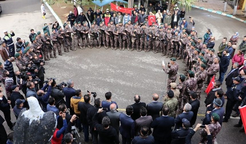 22 özel harekatçı dualarla sınır hattına uğurlandı