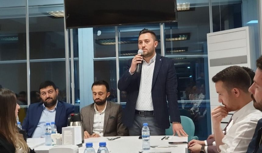 Ak parti Onikişubat Gençlik Kolları kurucu üyeleri ile Vefa Sahuru düzenledi