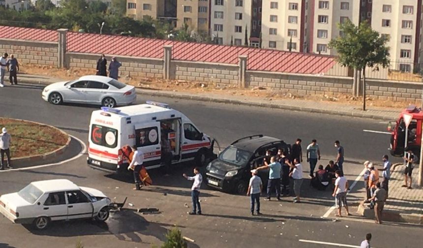 Kahramanmaraş'ta kavşakta trafik kazası: 1 yaralı