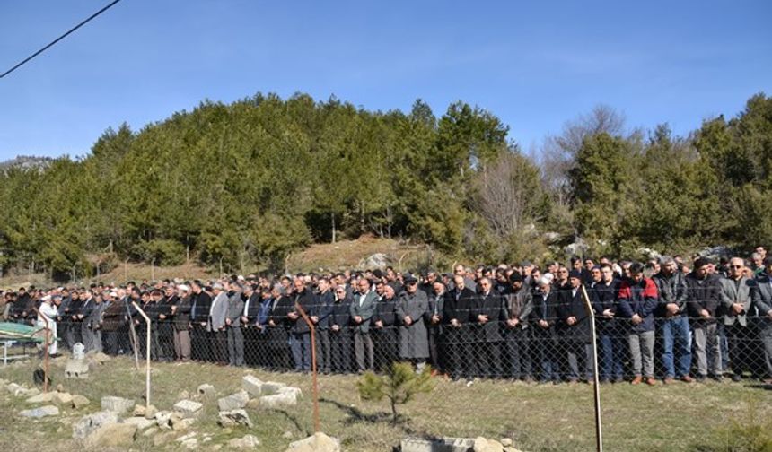 Santralde çalışan 2 kişinin gölette ölü bulunması