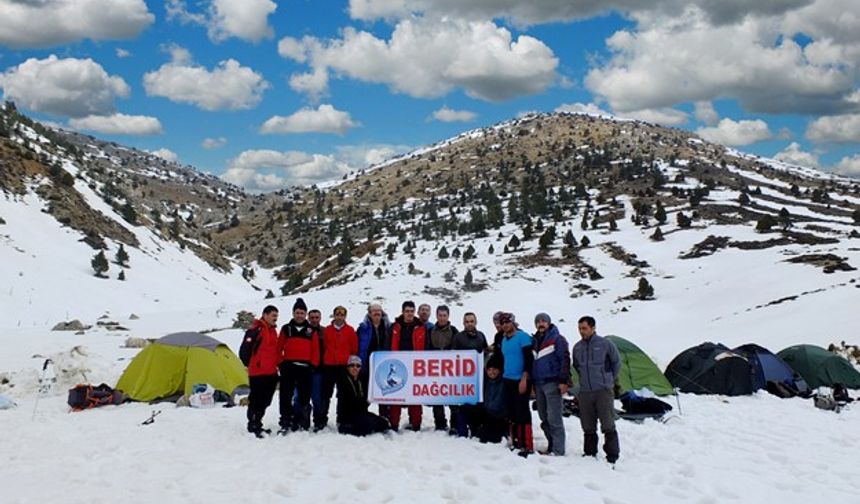 Berit Derneği'nden Berit Dağı Tırmanışı