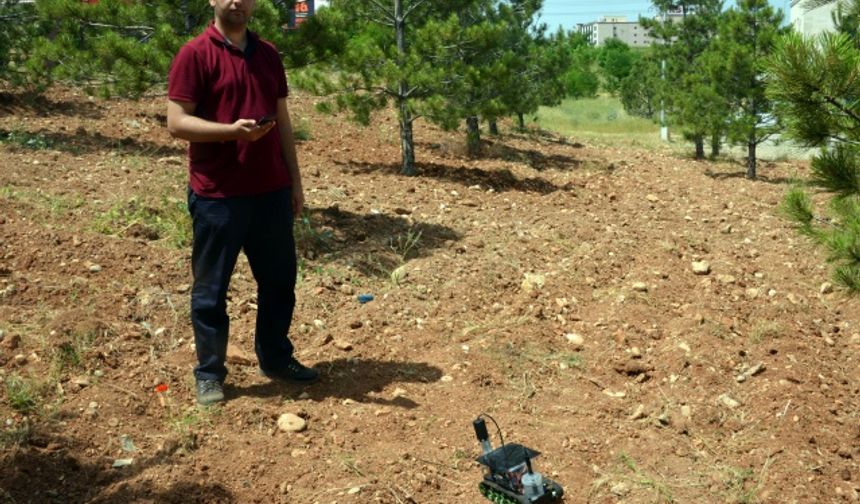 Kahramanmaraş'ta üniversite öğrencileri robot geliştirdiler