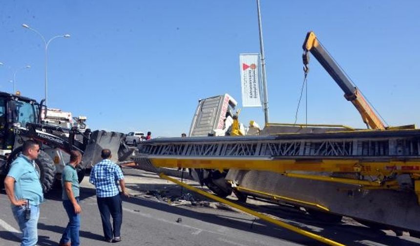 Kahramanmaraş'ta kontrolden çıkan tır devrildi! 1 Kişi yaralandı