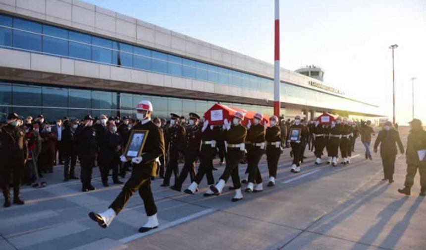 Kahramanmaraş İki Kahraman Şehidini Karşıladı