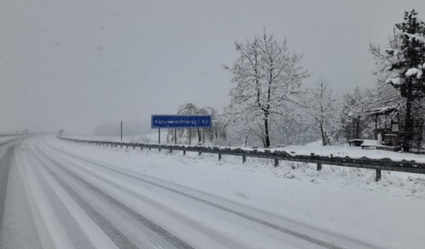 Kahramanmaraş’a beklenen kar geldi