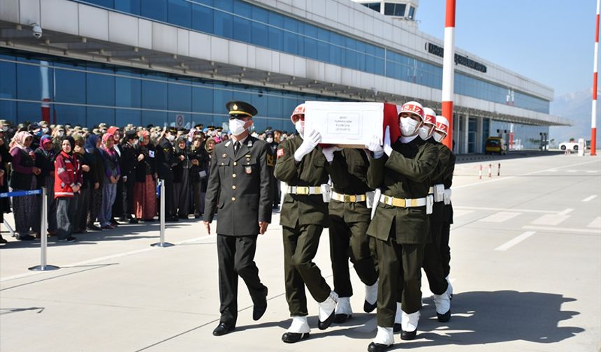 Şehit Piyade Uzman Çavuş Furkan Gök'ün cenazesi Kahramanmaraş'a getirildi