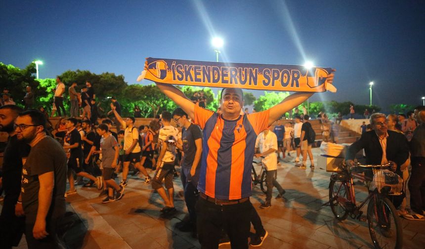 HATAY - İskenderunspor'un TFF 2. Lig'e yükselmesi kentte coşkuyla kutlanıyor